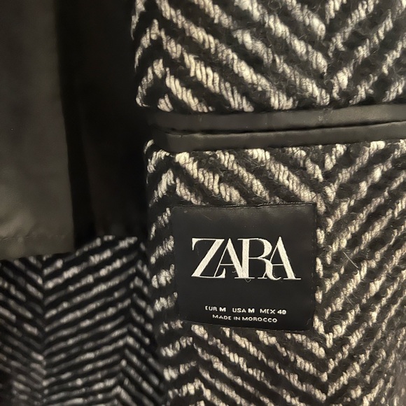 Zara Black and White Double Breast Coat - Picture 3 of 3